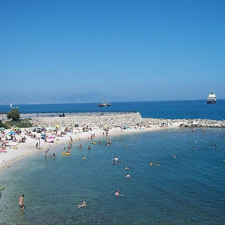 2 Bedroom Modern Apartment In Antibes With Sea View Exterior foto