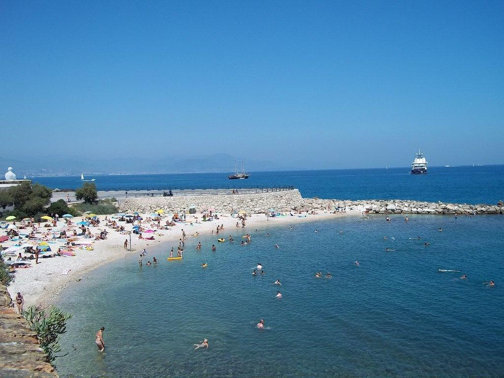 2 Bedroom Modern Apartment In Antibes With Sea View Exterior foto